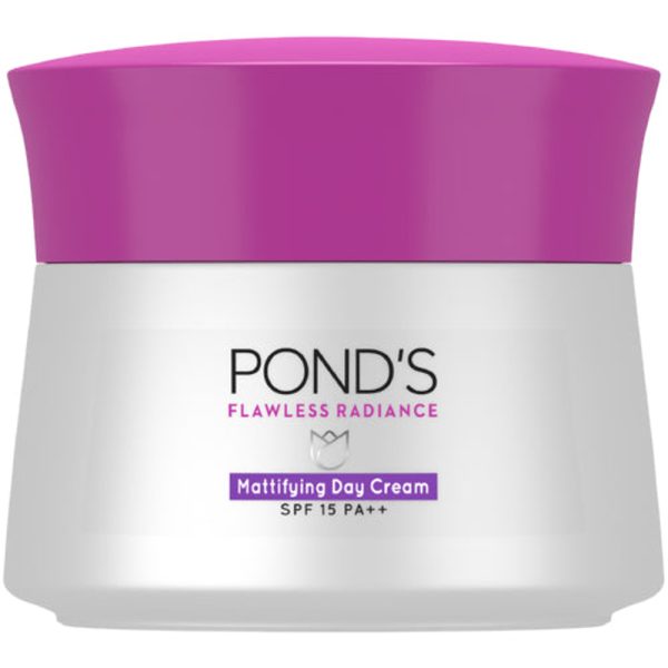 Pond's Flawless Radiance Derma+ Mattifying Day Cream SPF 15 50 GM